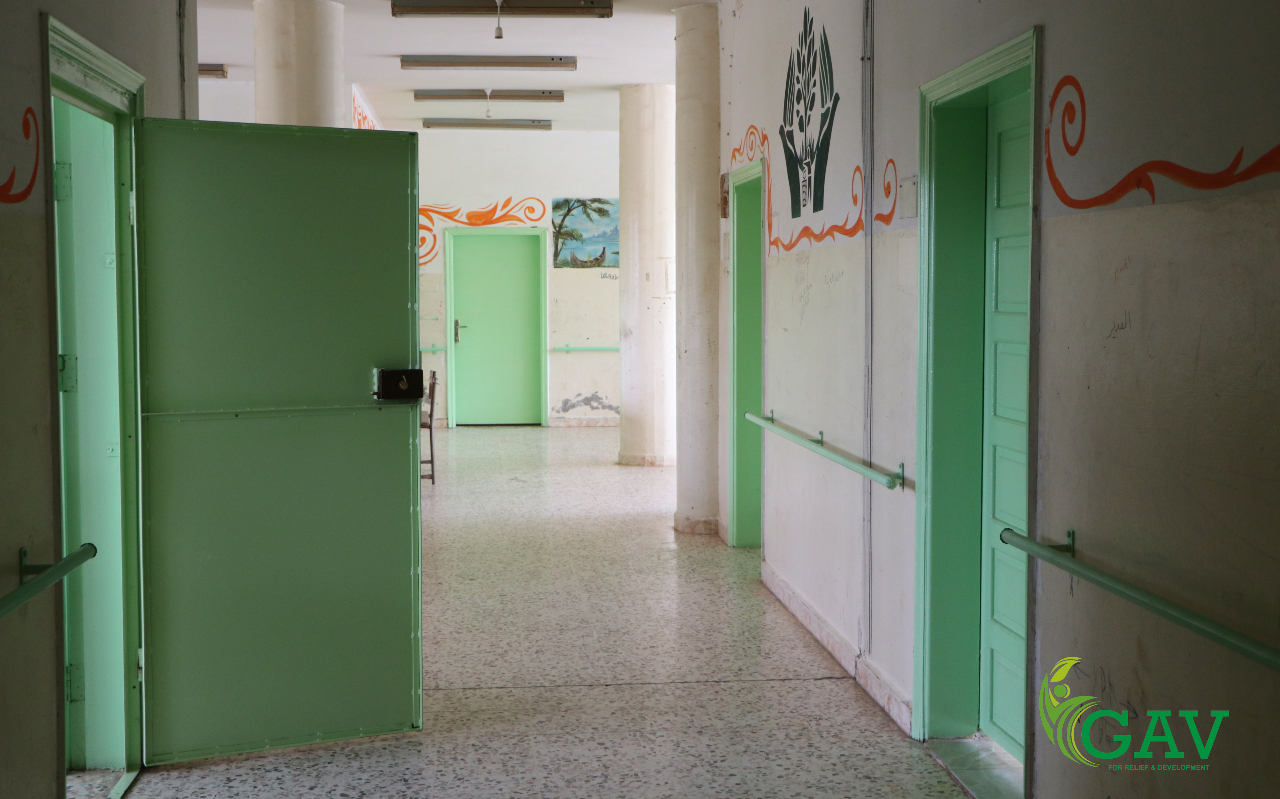طلاء الأبواب في مدارس القامشلي - GAV
